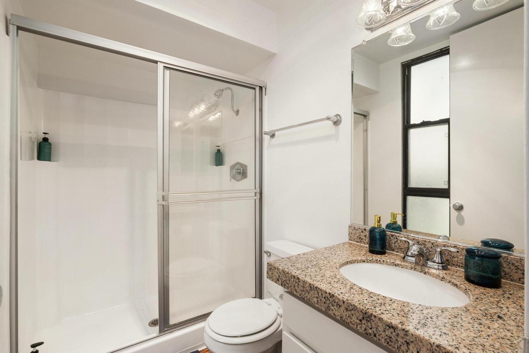 Onyx Oasis - Bold Marina 2br Gem Indoor Fireplace Water View Los Angeles
