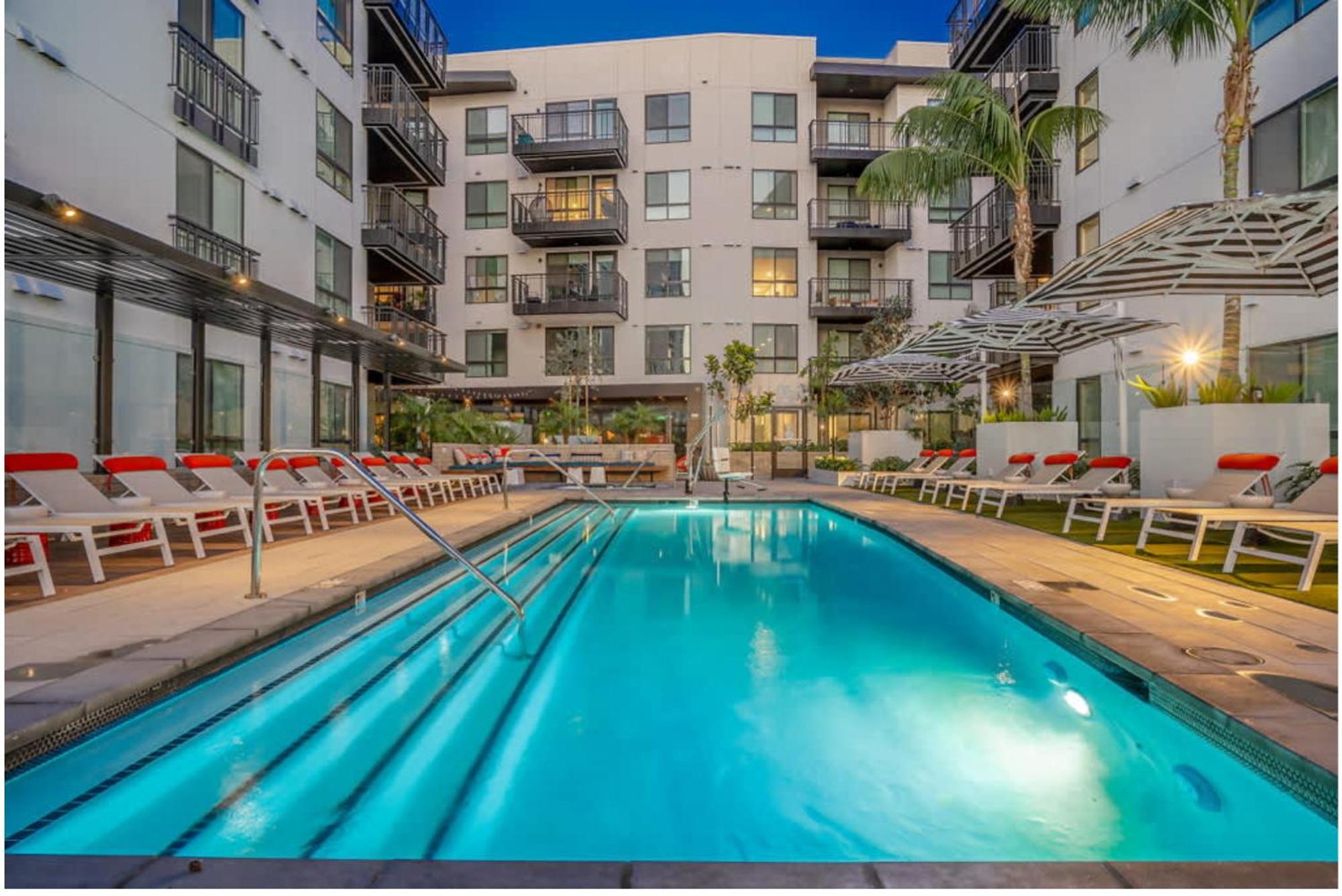 Apartment Sunbathed Hollywood Sunset View Free Parking *