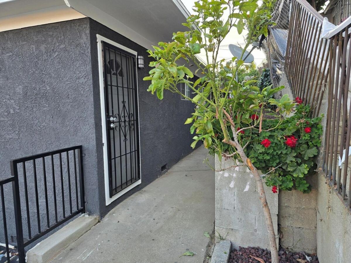 2 Bd Near To Downtown *