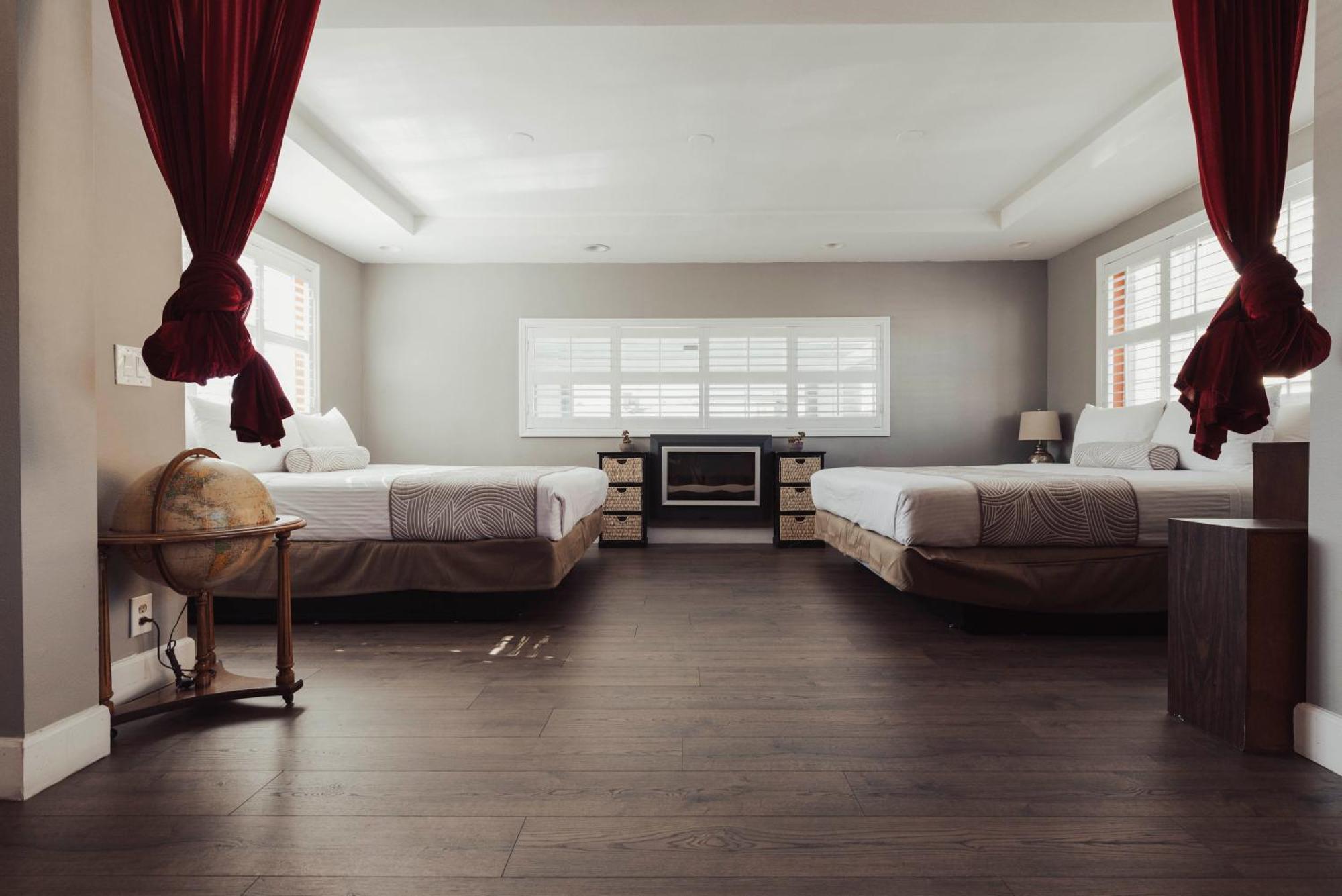The Dixie Hollywood Hotel 3*