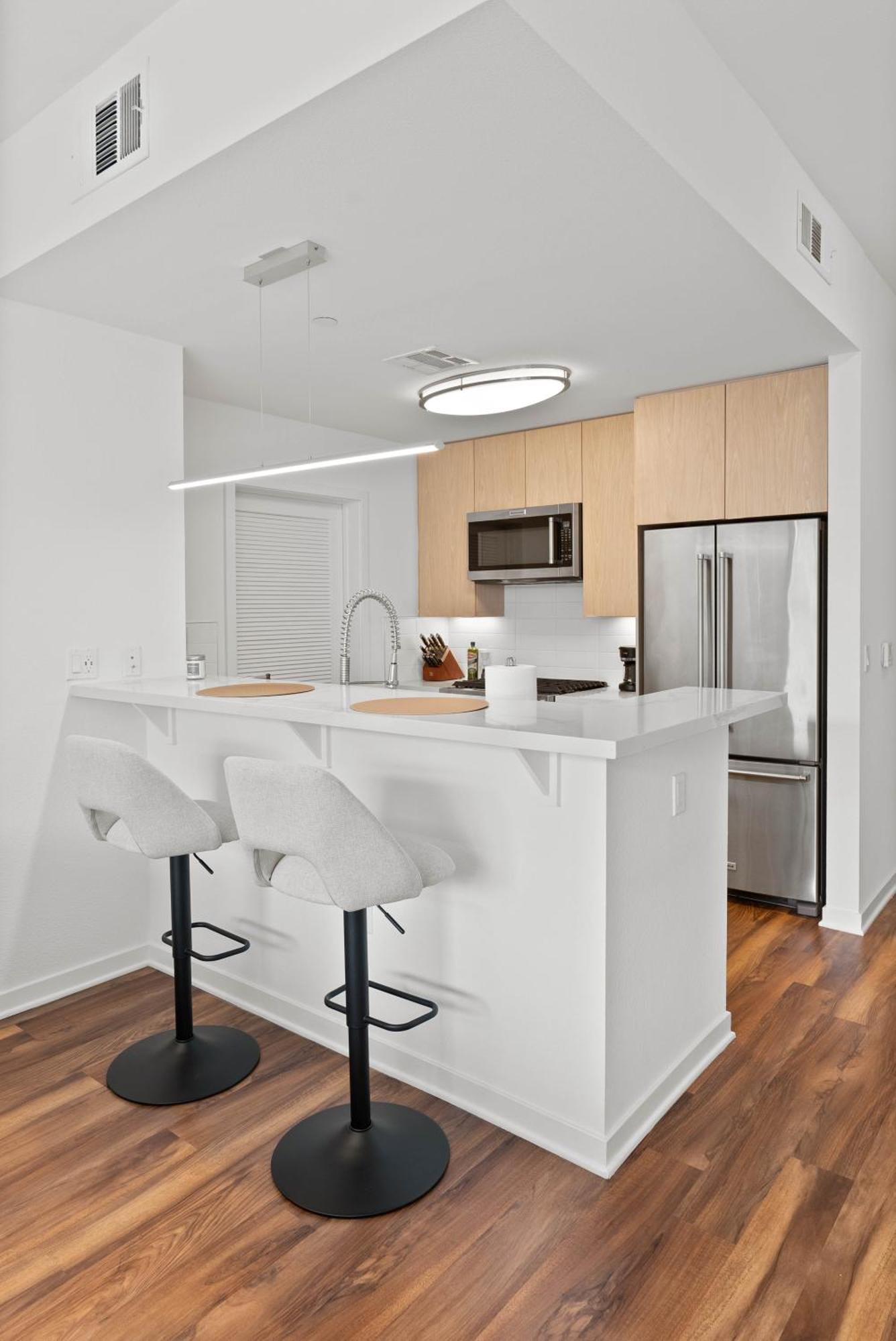 Elegant And Comfortable In Beverly Hills *
