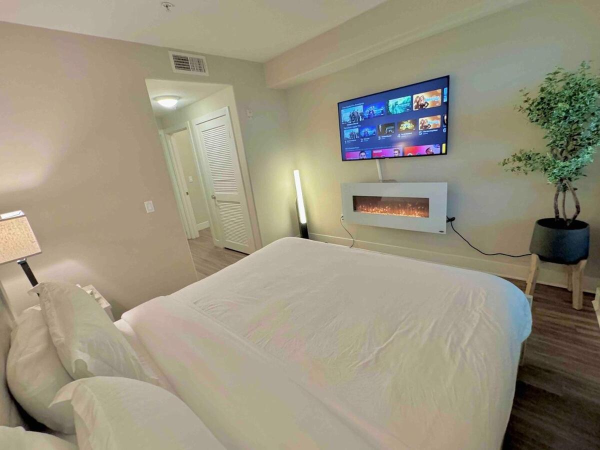 Aparthotel Surfs Up! Cozy 1 Bedroom With Fountain View Los Angeles