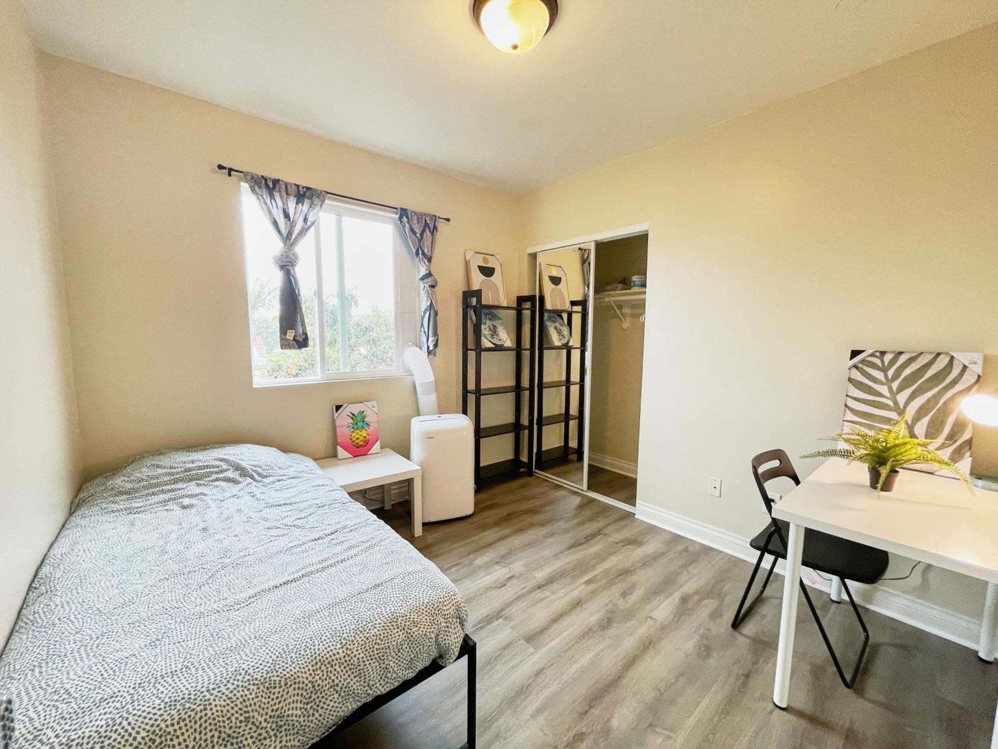Hostel The Blue Near Usc Dtla Ktown Los Angeles