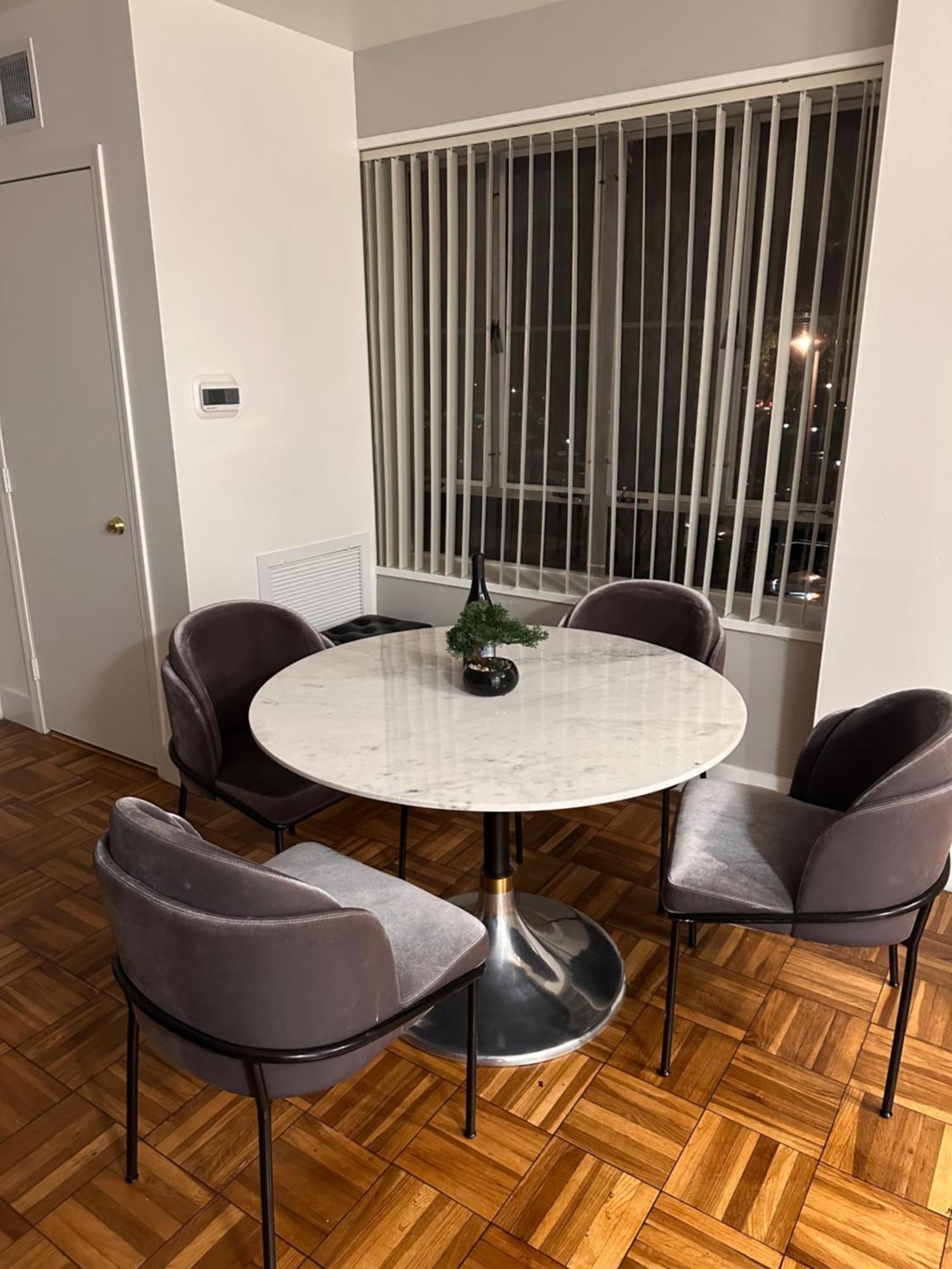 Warm And Welcoming Aparthotel