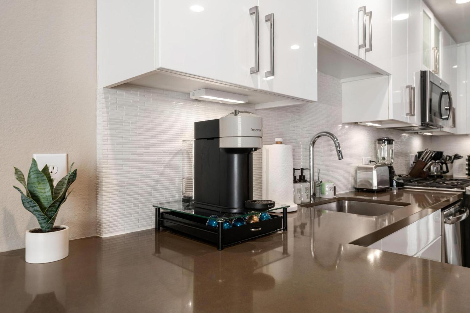Apartamento Carnelian Calm-pool Bbq Rooftop Walk To The Los Angeles