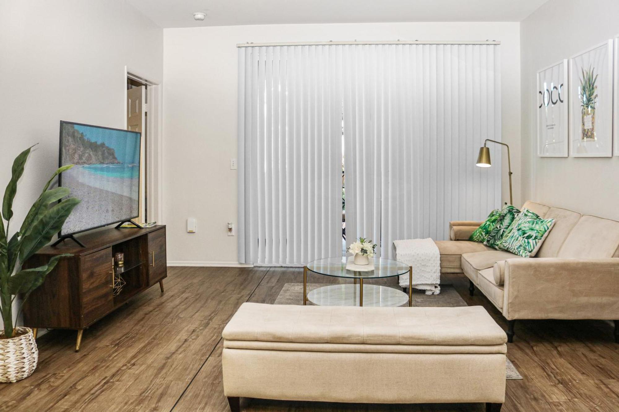 Luxe Marina Del Rey Apartment,parking, Gym, Pool, Jacuzzi,bbq * Los Angeles