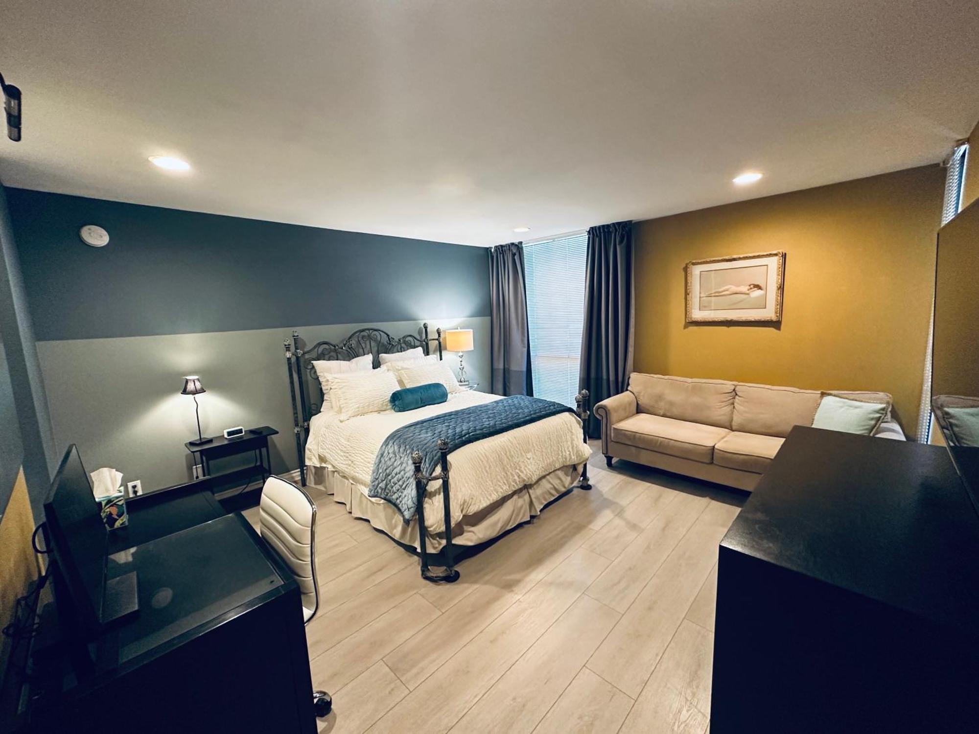 Apartment Location West La Spacious With Hottub
