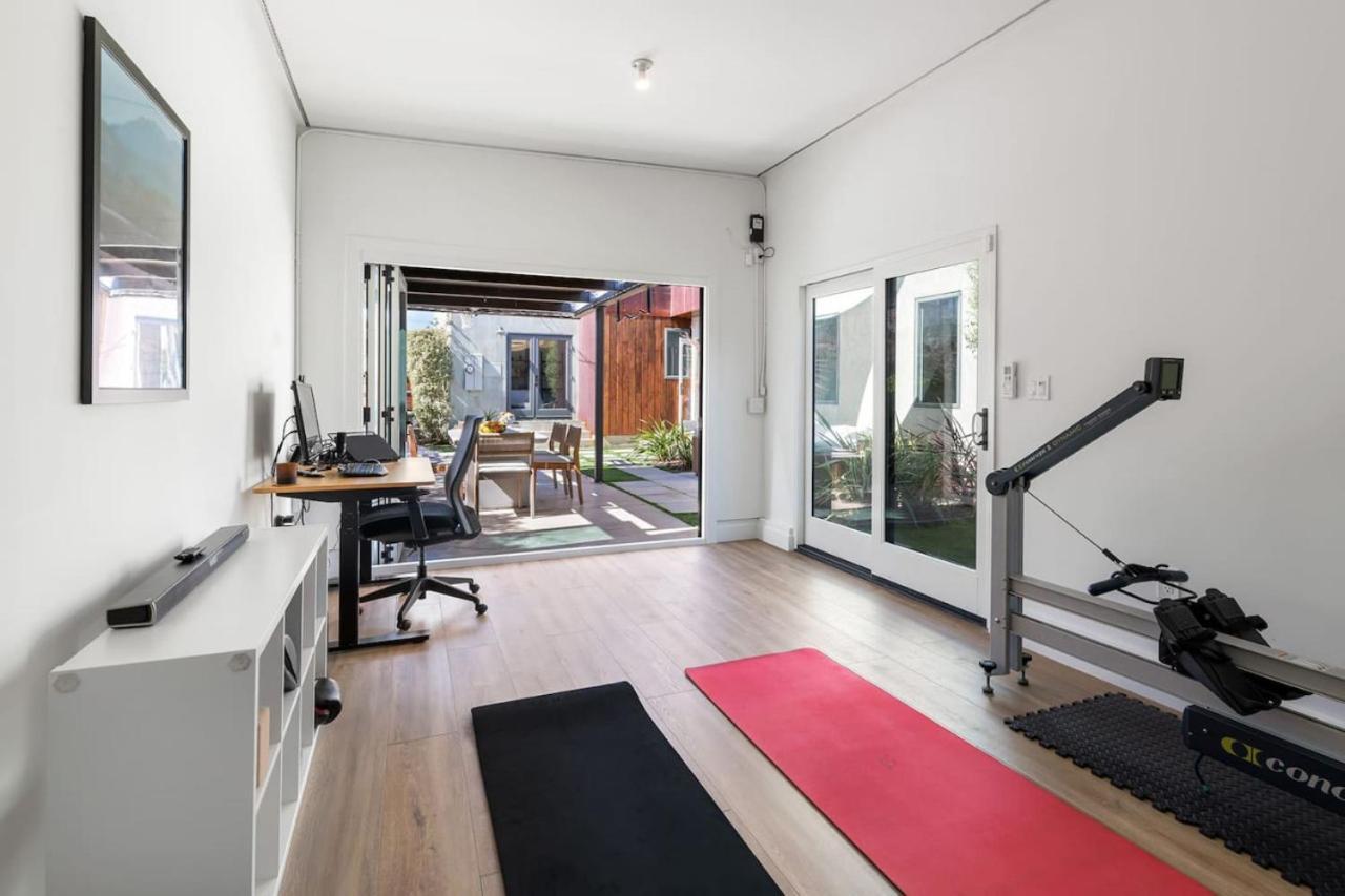 Sun-drenched Spanish Manor In Mar Vista