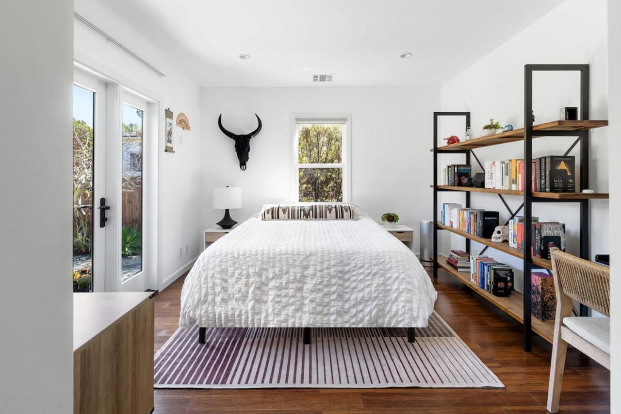 Sun-drenched Spanish Manor In Mar Vista *