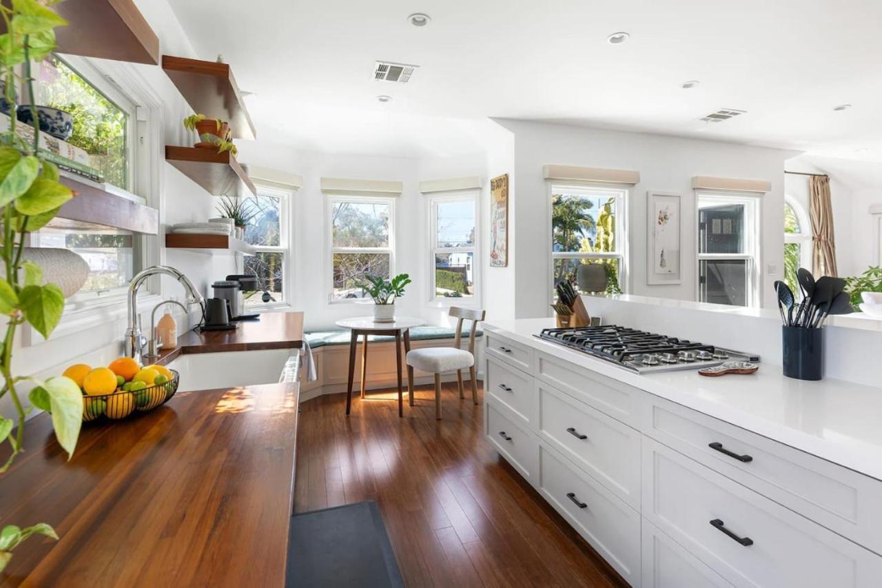 Sun-drenched Spanish Manor In Mar Vista *
