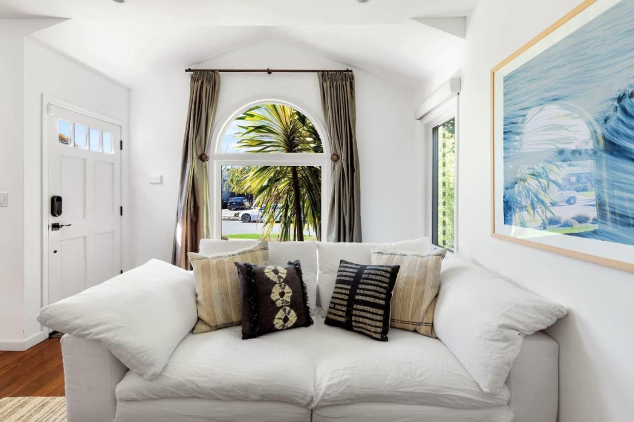 Sun-drenched Spanish Manor In Mar Vista Holiday home Los Angeles