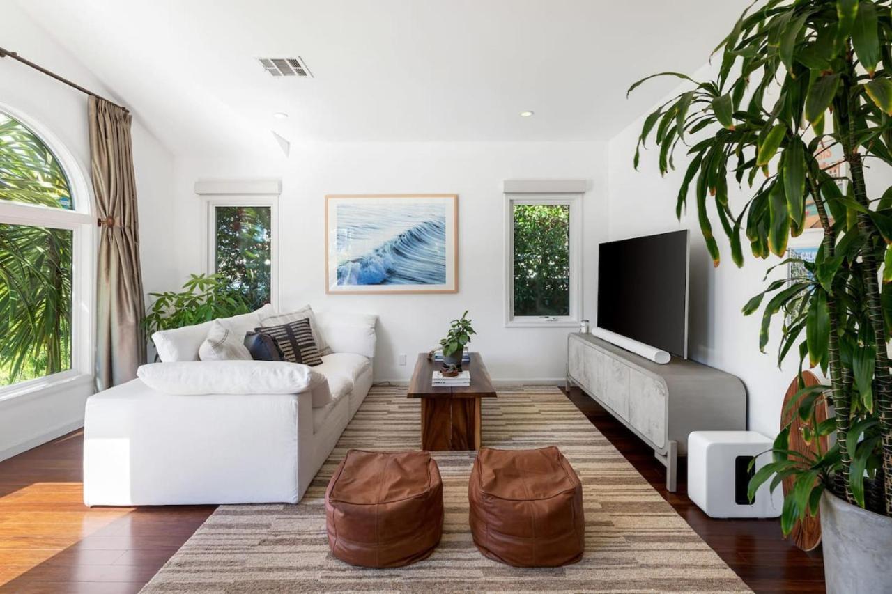 Holiday home Sun-drenched Spanish Manor In Mar Vista