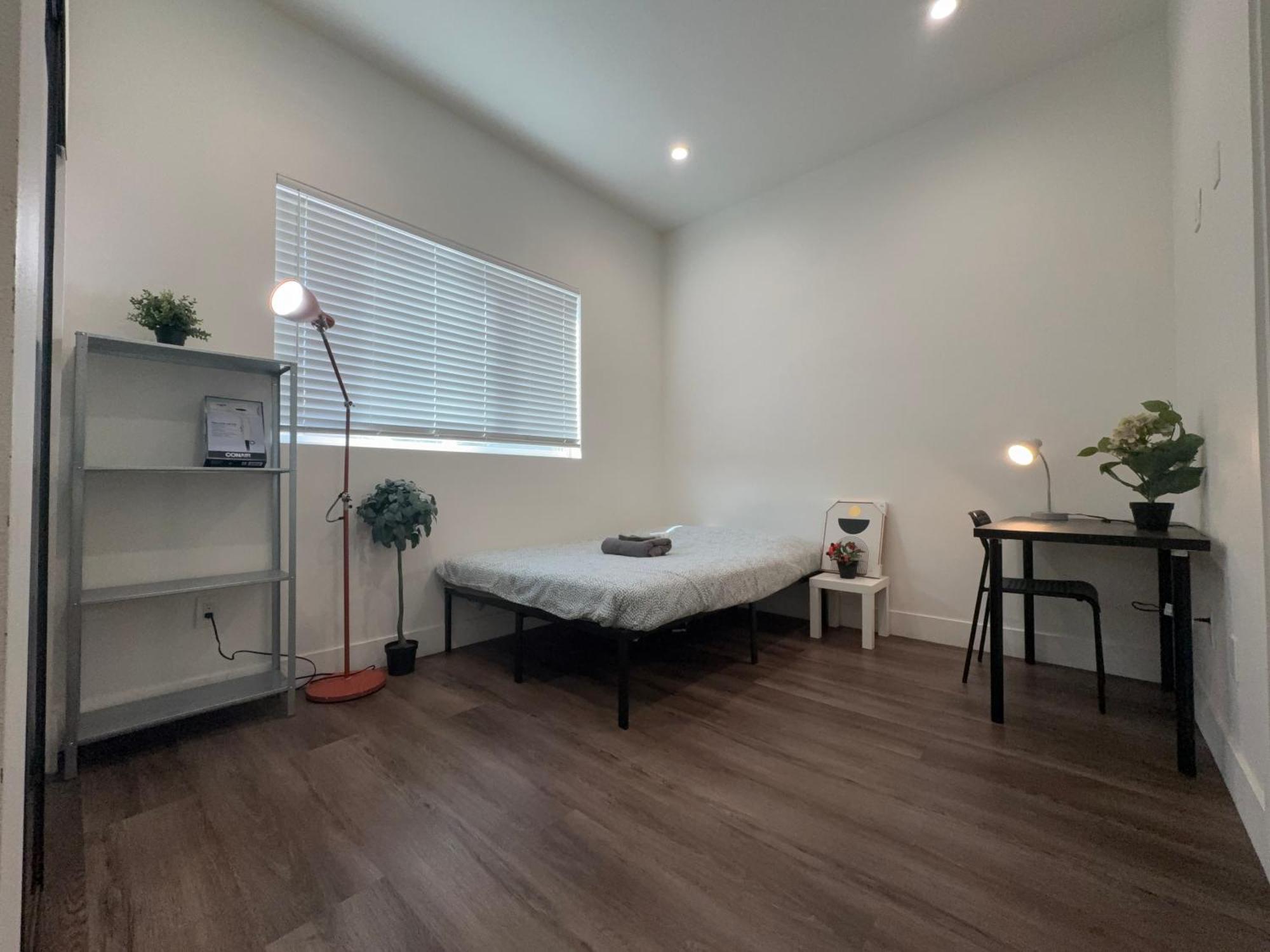 The Blue - Private With Private Bath - Usc - Dtla - Bmo Stadium - La Olympic - Staples Center *