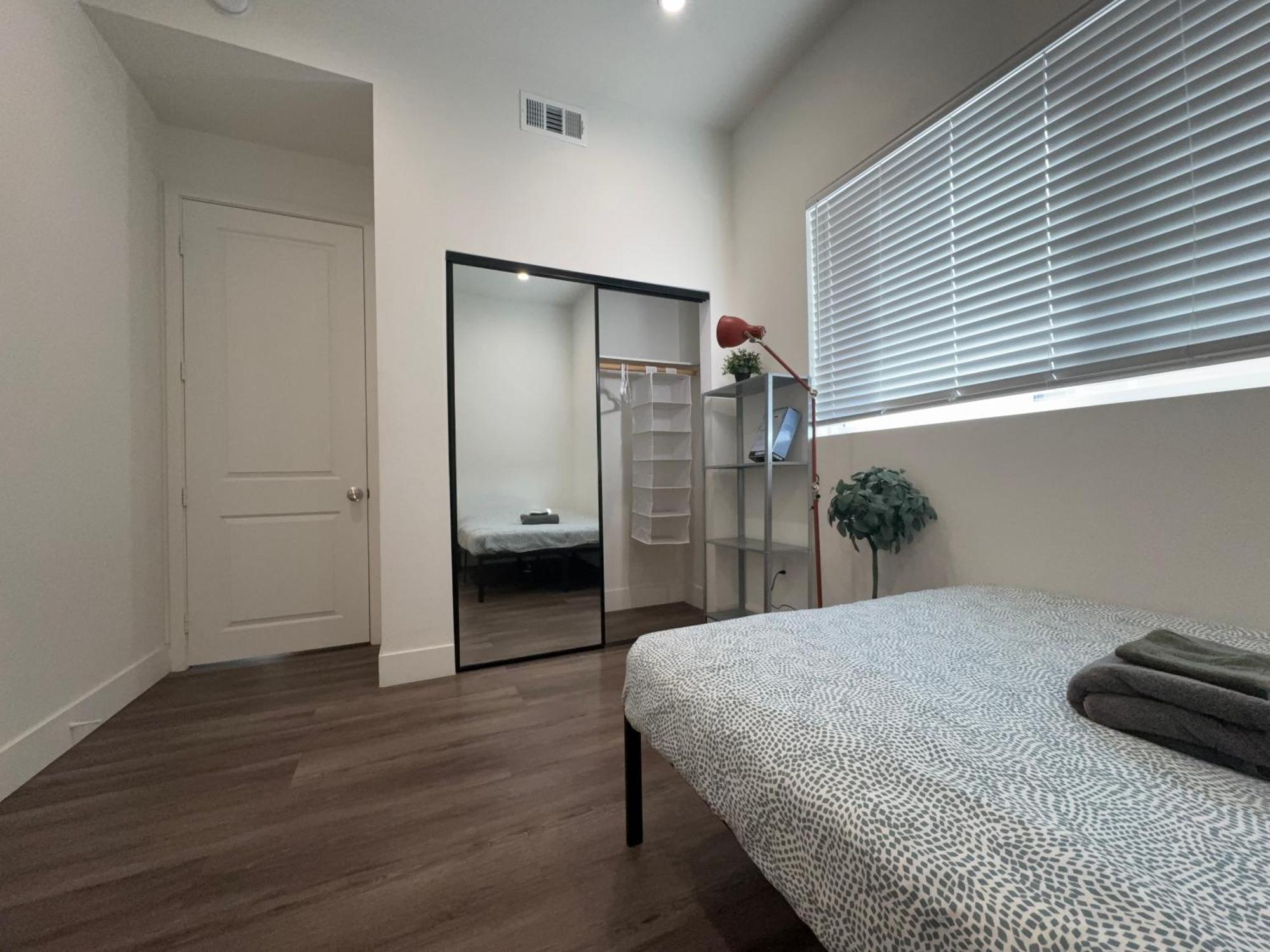 The Blue - Private With Private Bath - Usc - Dtla - Bmo Stadium - La Olympic - Staples Center Hostel Los Angeles