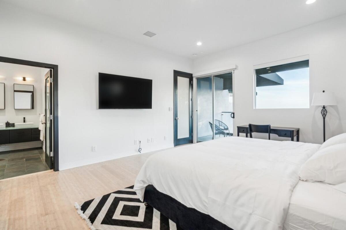 Hollywood Hills Luxury Nest