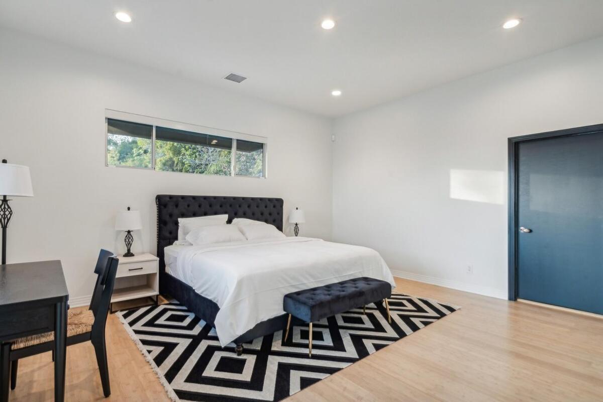 Hollywood Hills Luxury Nest Villa