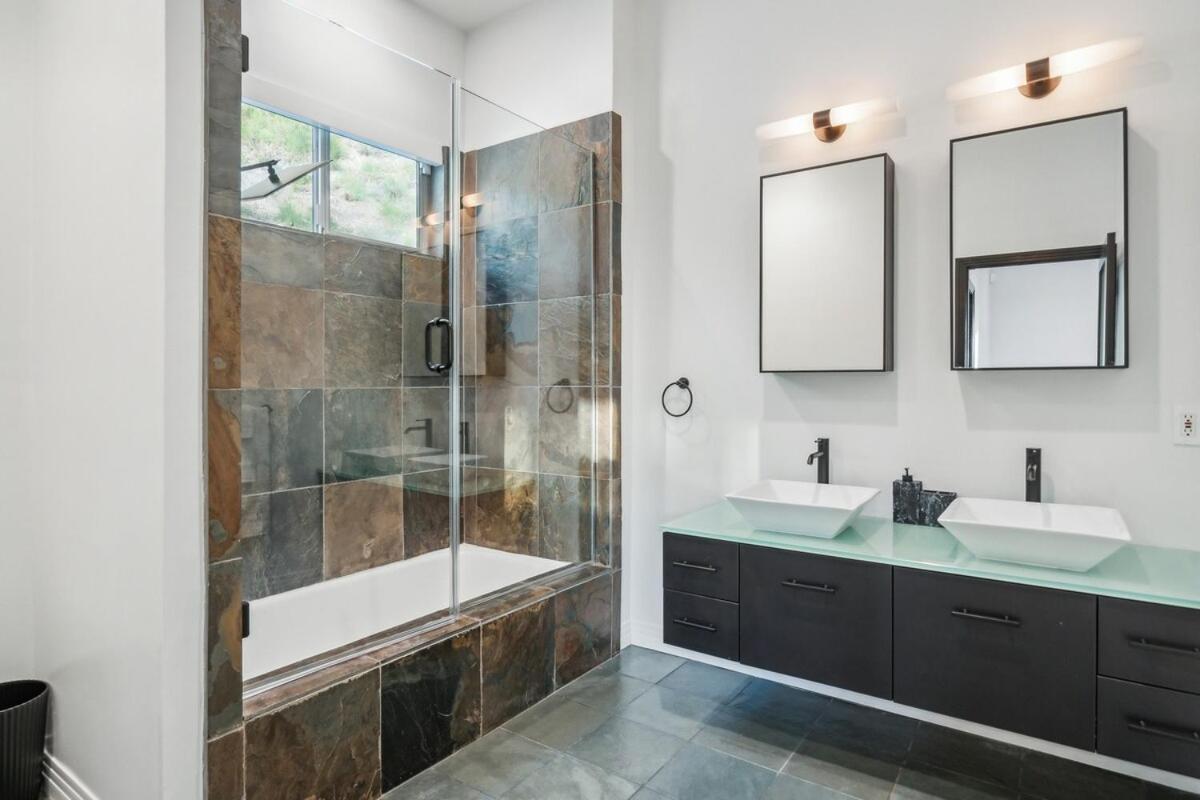 Hollywood Hills Luxury Nest