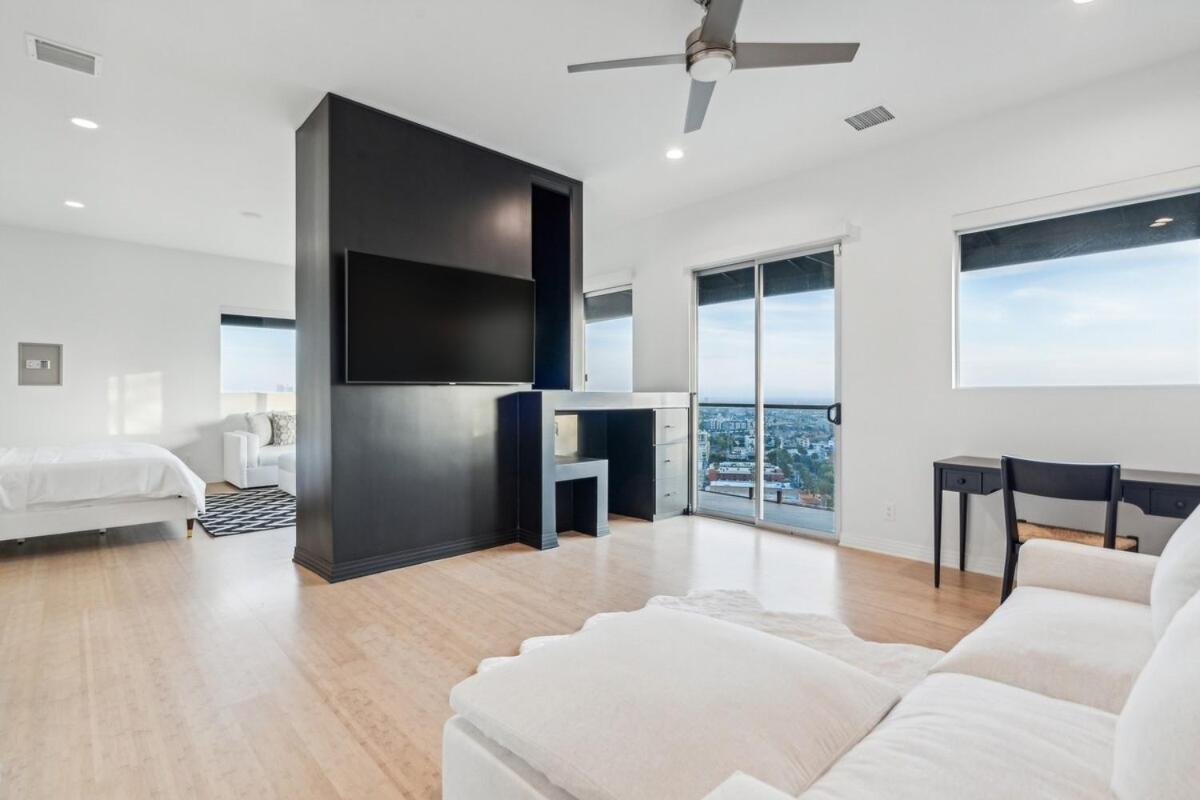 Hollywood Hills Luxury Nest Villa *