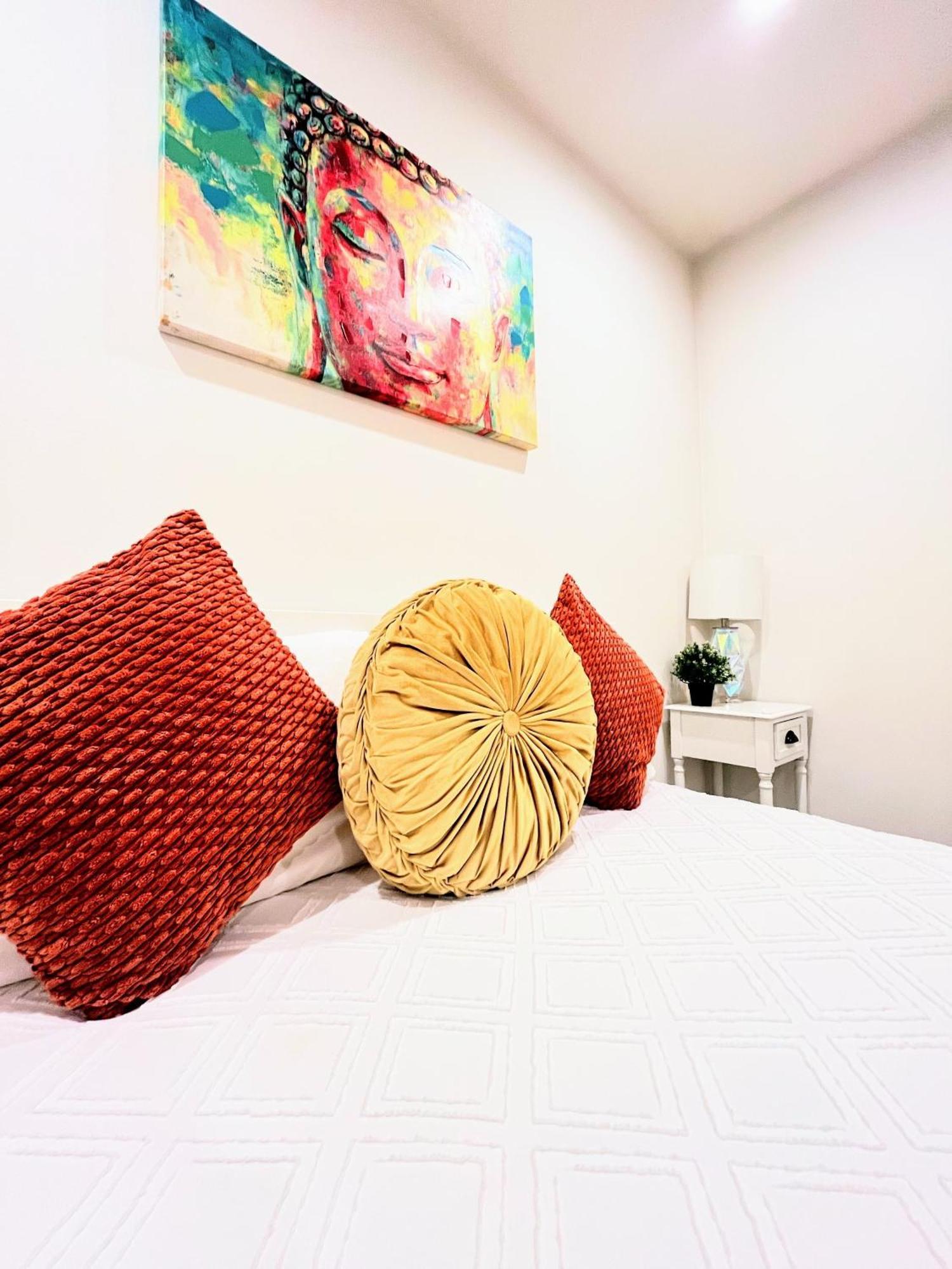Serenity House Apartment *