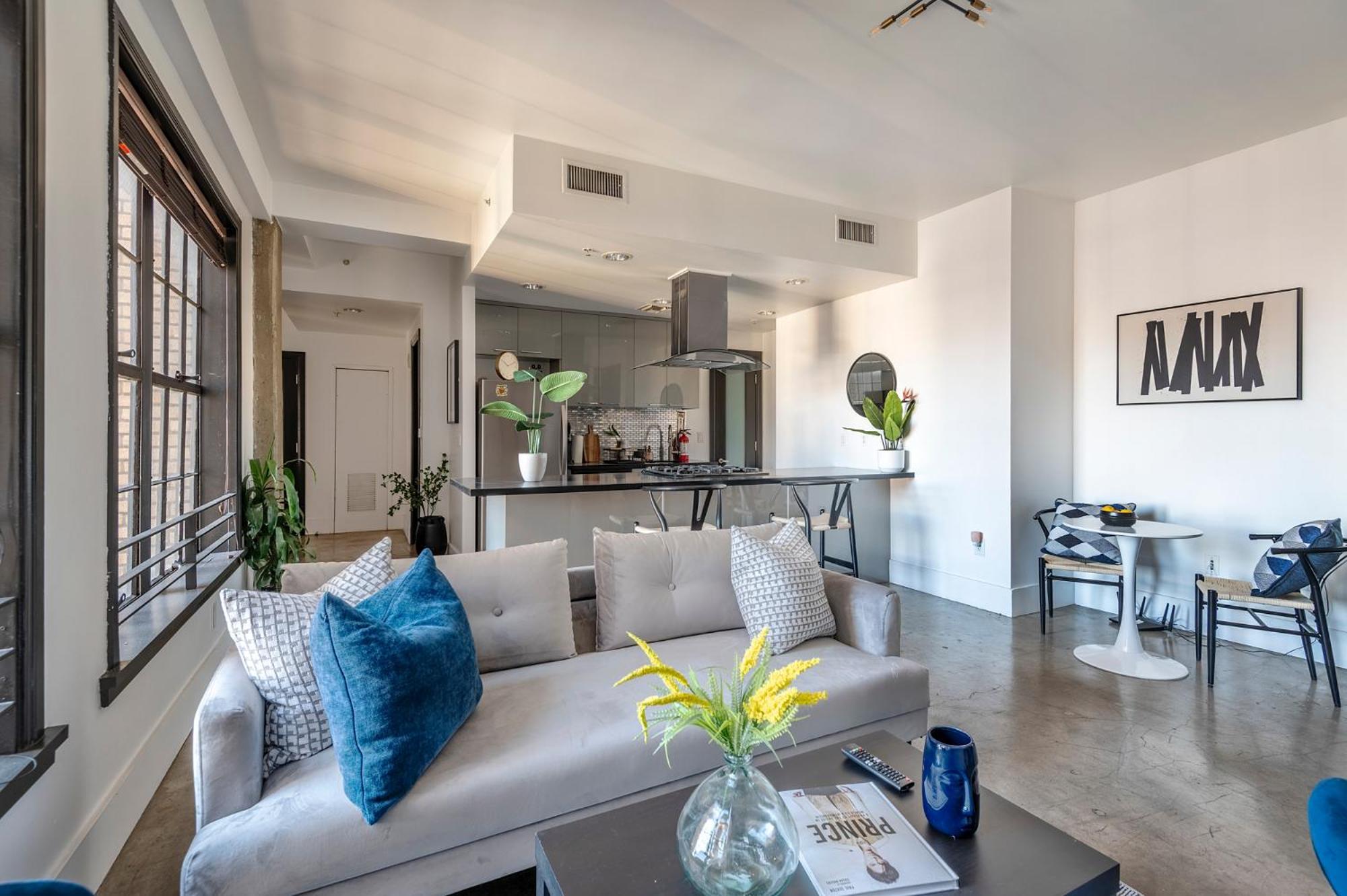 Urban Luxe Loft * Los Angeles