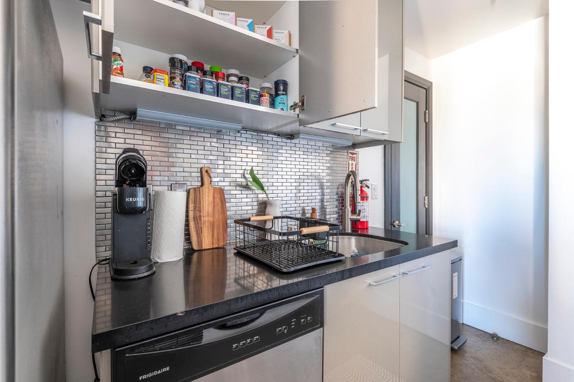 Urban Luxe Loft *
