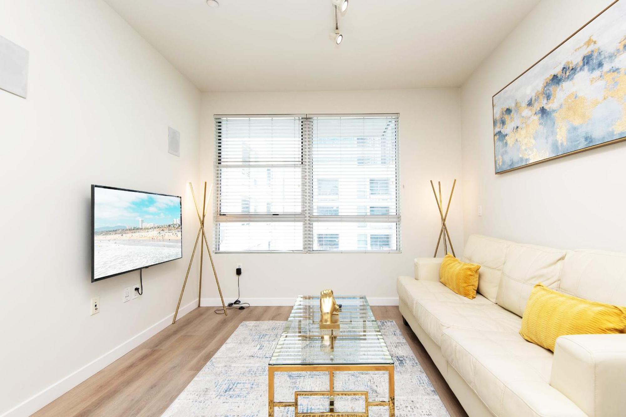 Viewpoint Apartment Los Angeles