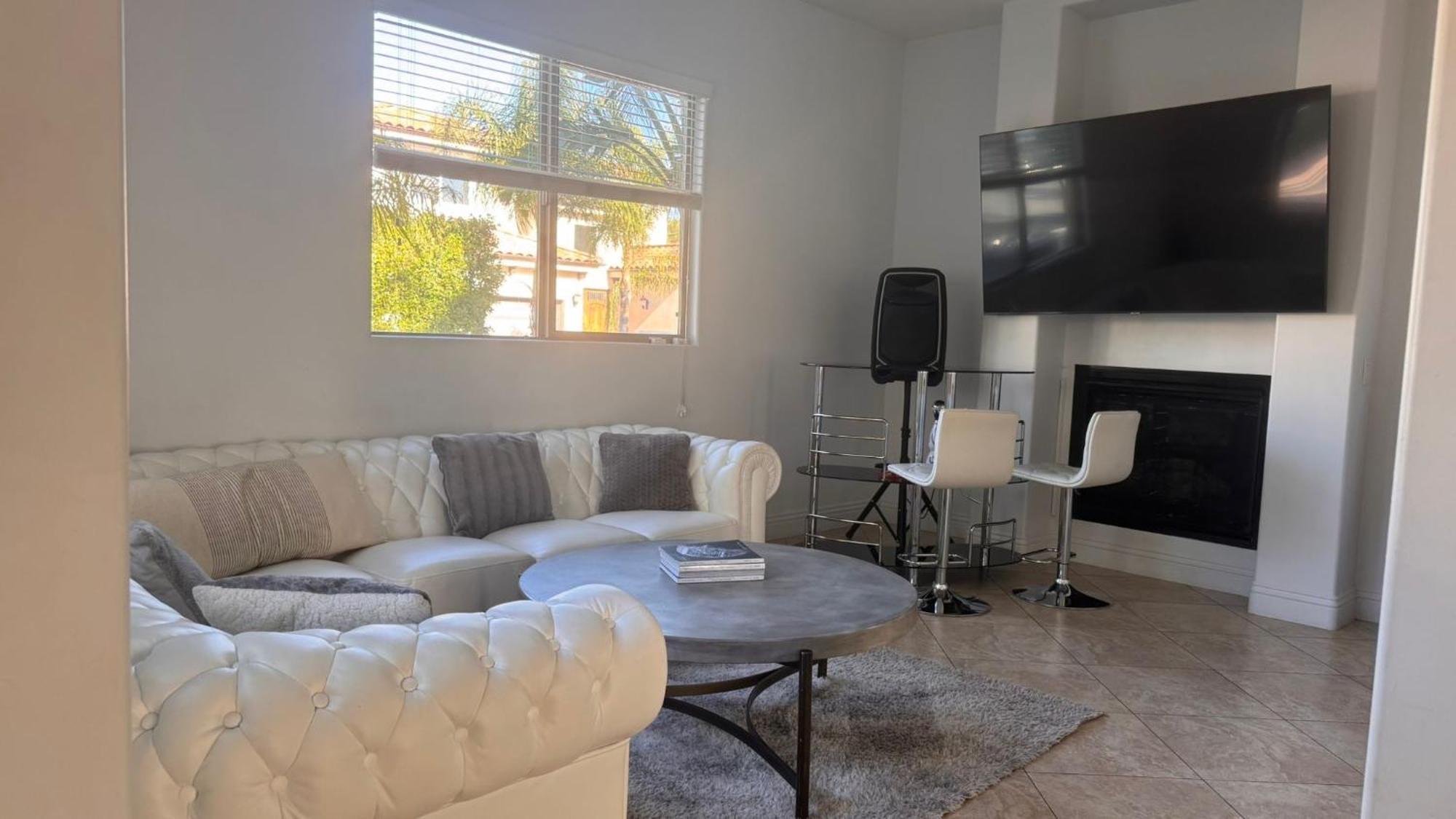 La Dream Gem - Beautiful With * Los Angeles