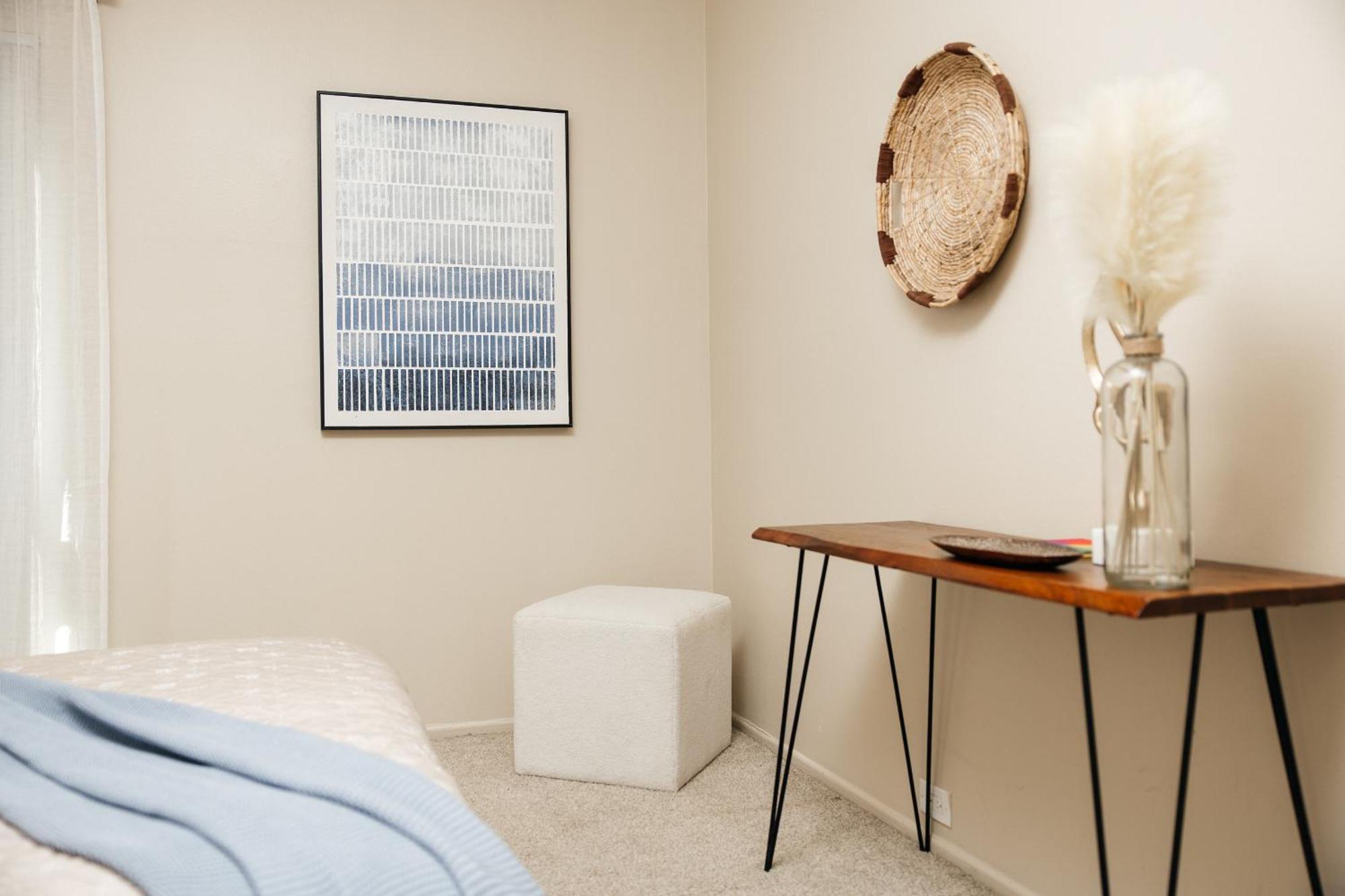 Need In 1bd Weho Apartment Los Angeles