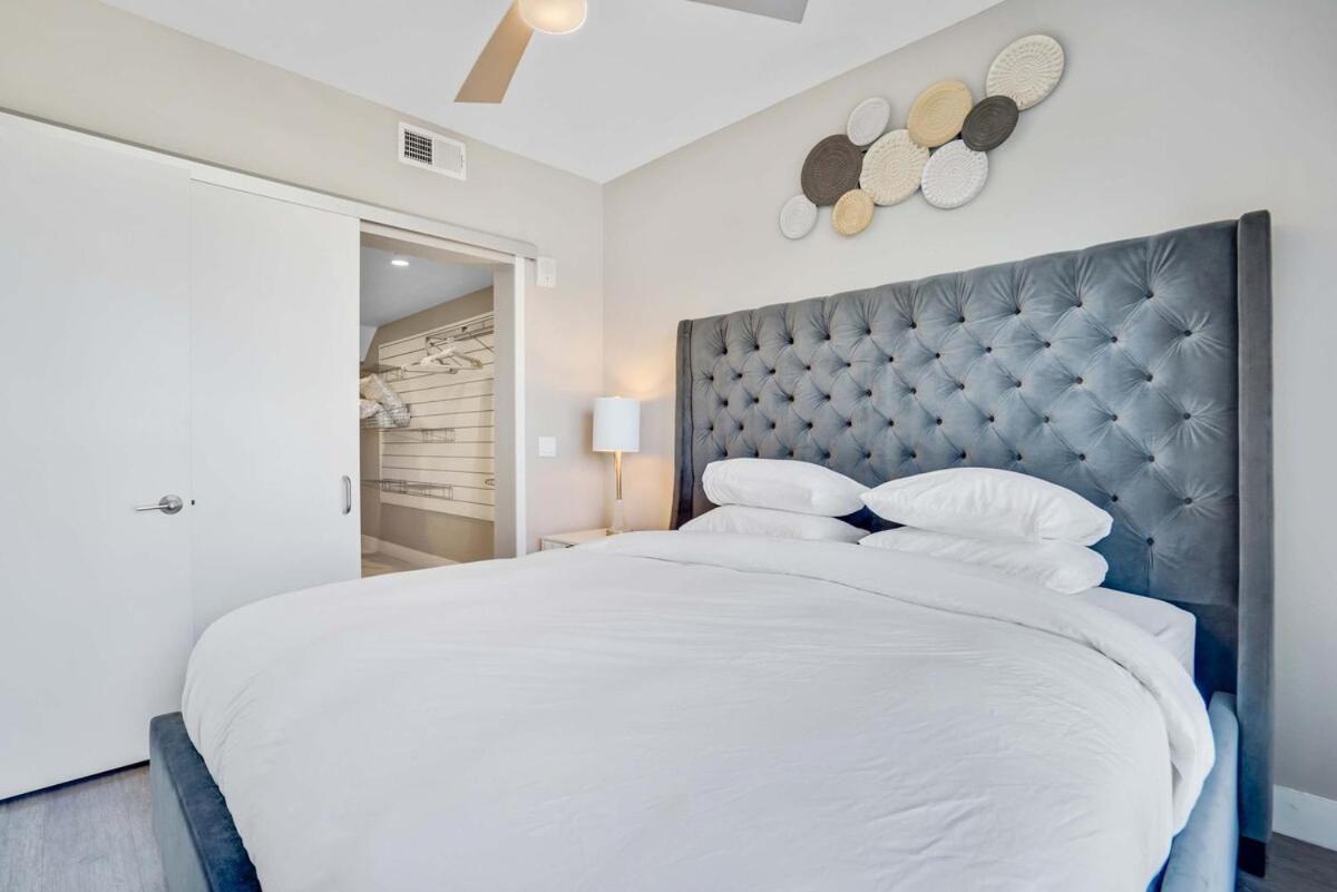 Weho Paradise 3b2b Loft With Parking * Los Angeles