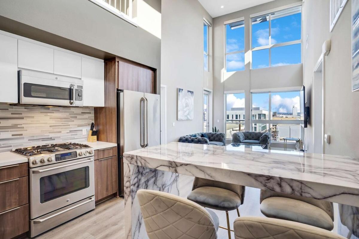 Weho Paradise 3b2b Loft With Parking Apartment Los Angeles