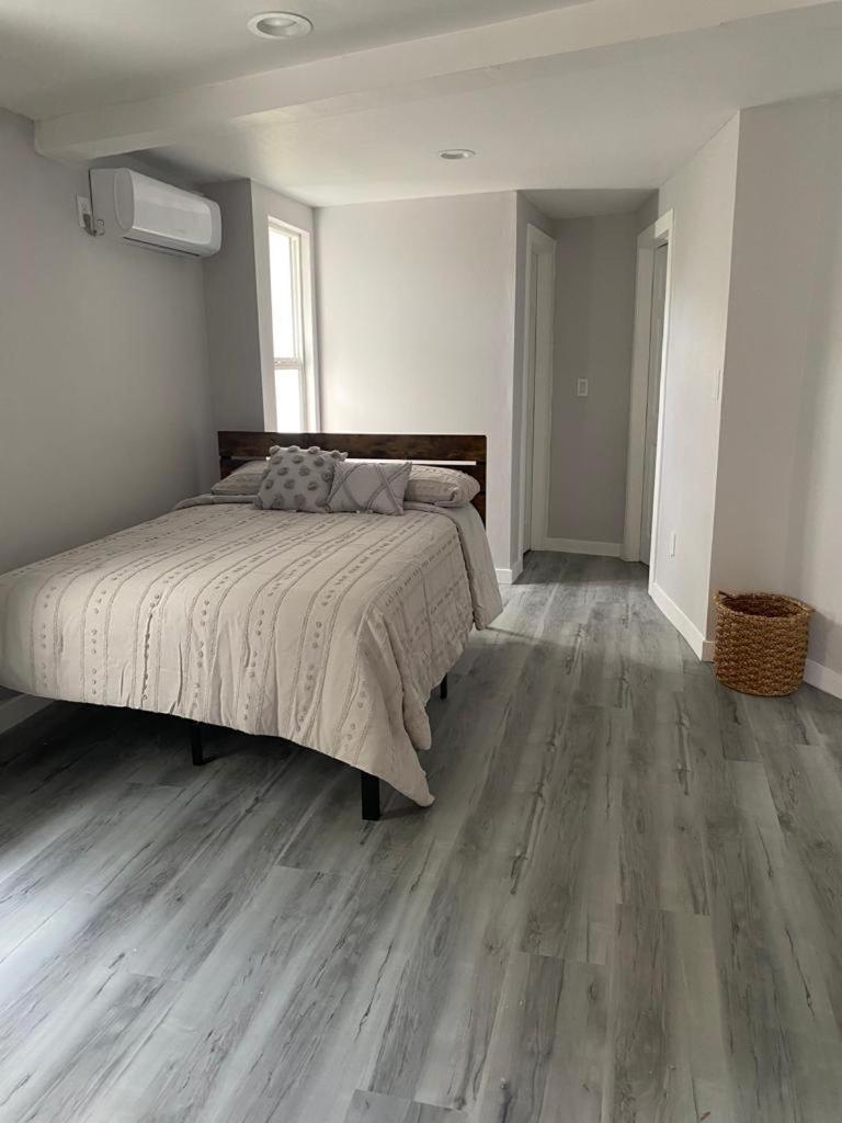 Apartment Ucla Thurston