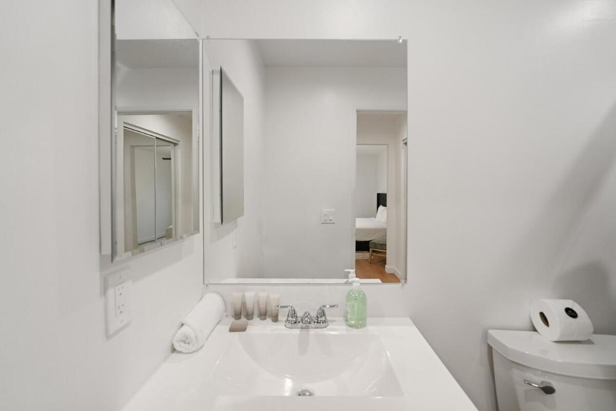 2br Bonus With Pool Access Near Universal Apartment