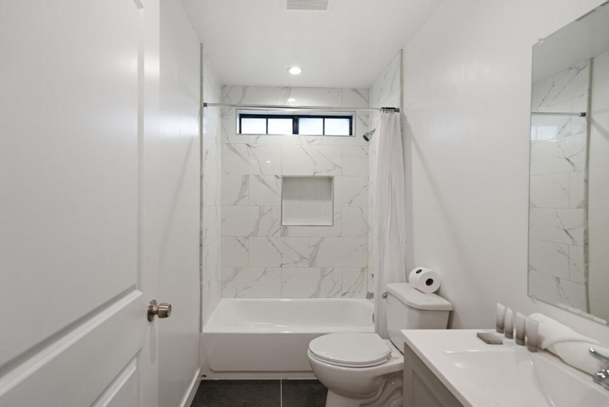 Apartment 2br Bonus With Pool Access Near Universal *
