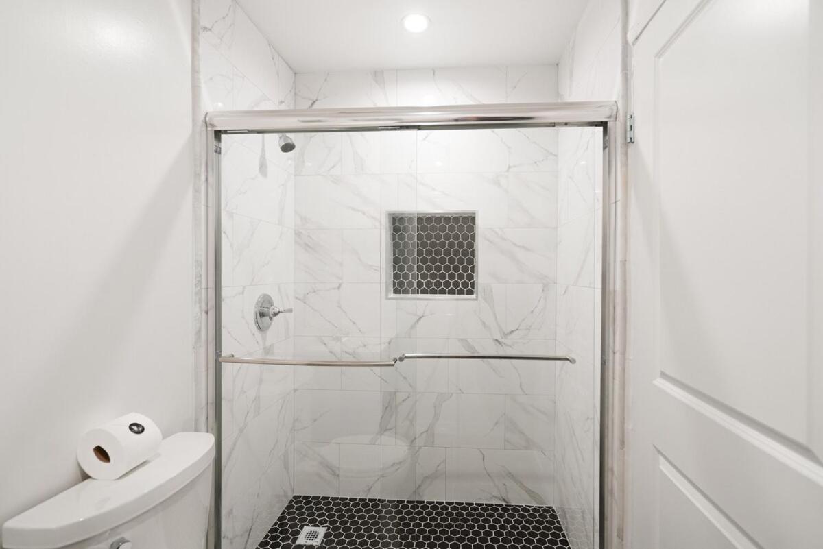 2br Bonus With Pool Access Near Universal Apartment *