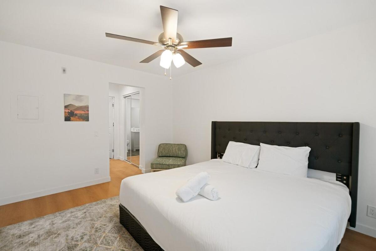 2br Bonus With Pool Access Near Universal Apartment