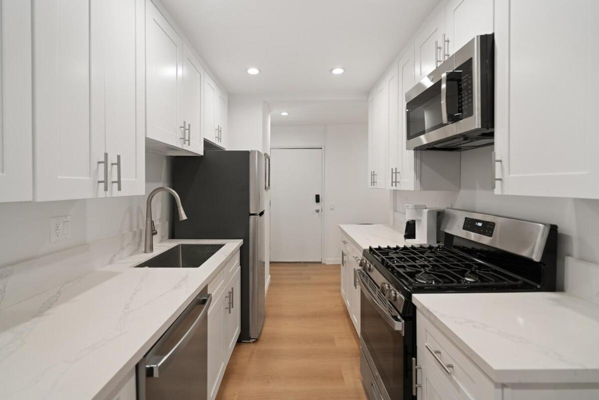 2br Bonus With Pool Access Near Universal