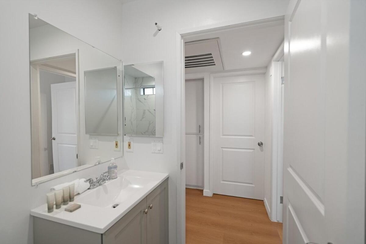2br Bonus With Pool Access Near Universal Los Angeles