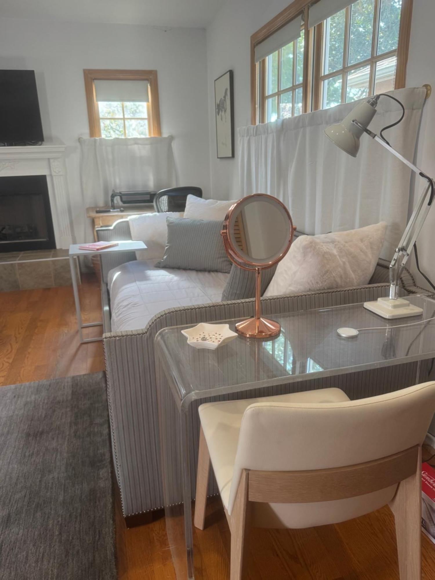 Cozy Brentwood Glen Guest Homestay