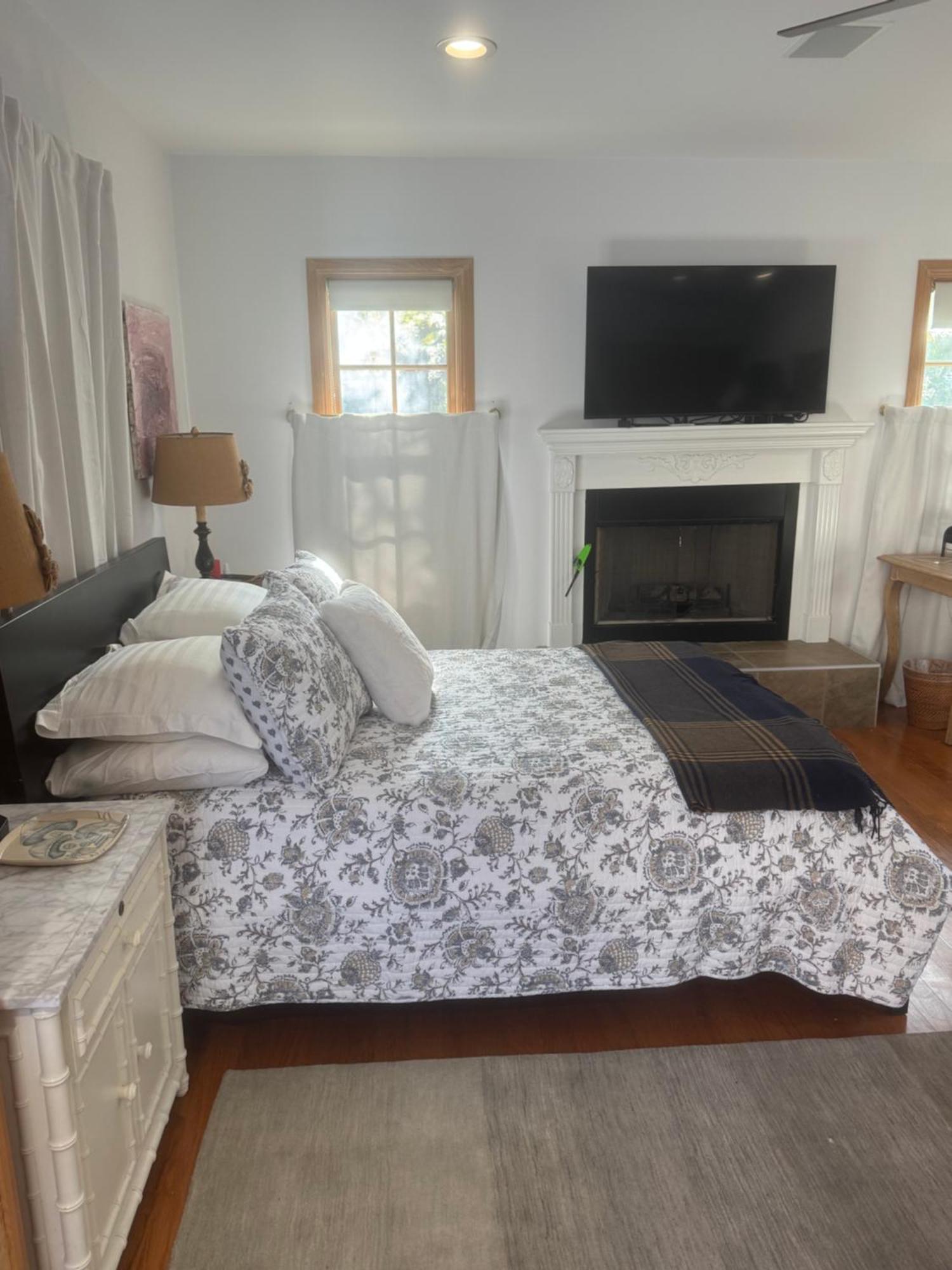 Cozy Brentwood Glen Guest Homestay