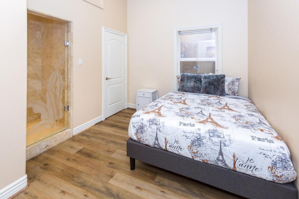 Spacious 2br With Kitchenette And Dining In Beverly Hills *