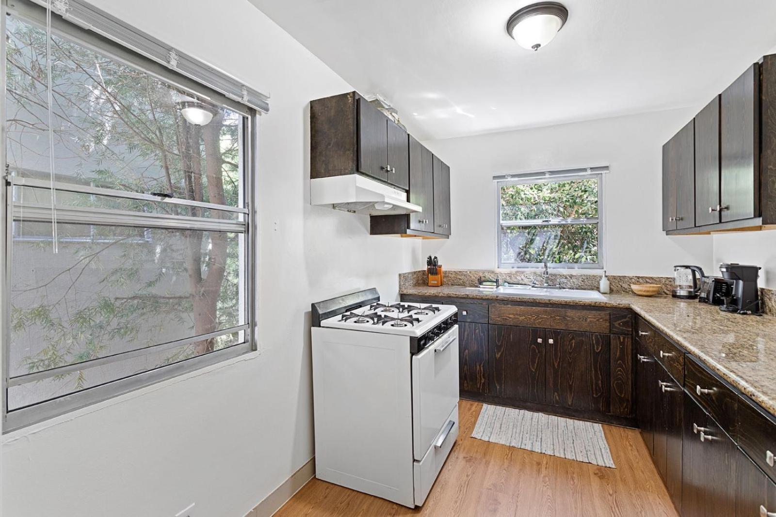 Cozy 1 Bedroom West Hollywood * Los Angeles