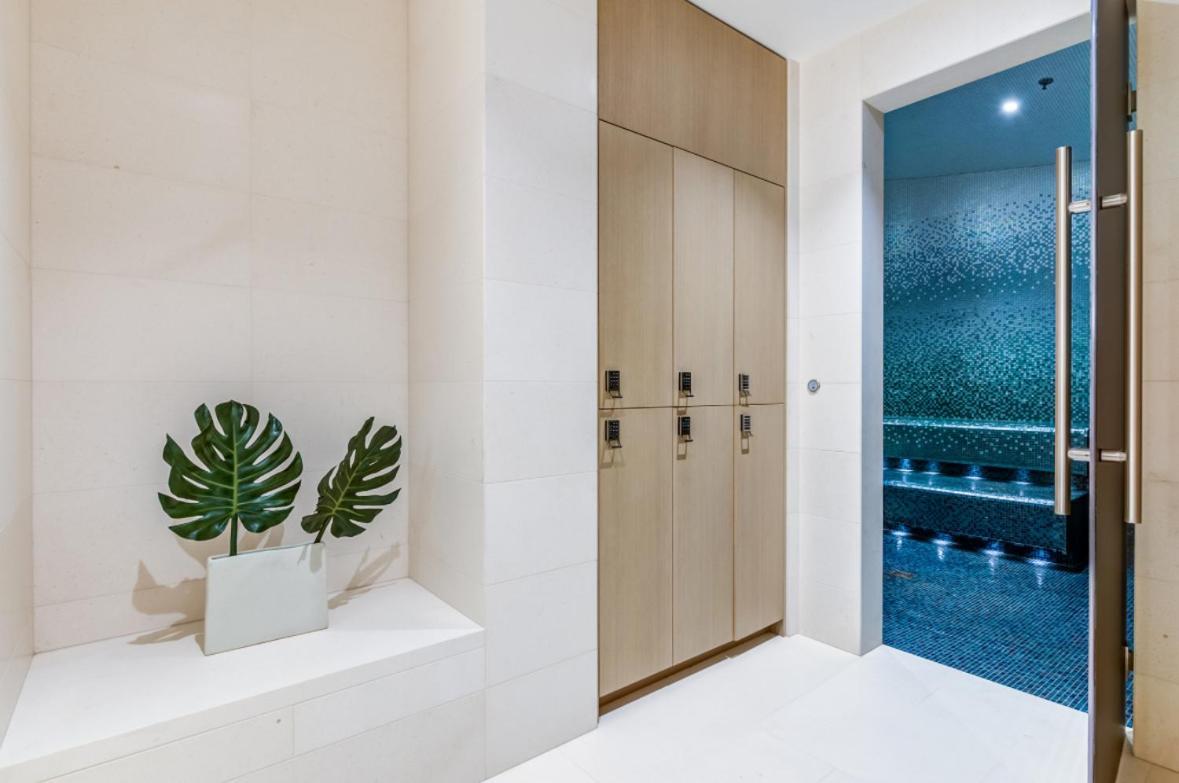 Sky View 2 Bed 2 Bath Penthouse In Heart Of Dtla * Los Angeles