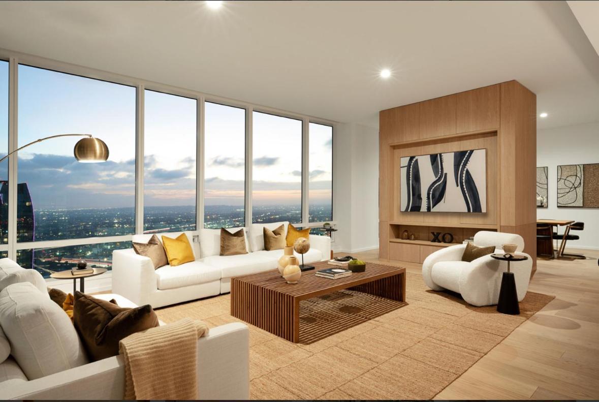 Sky View 2 Bed 2 Bath Penthouse In Heart Of Dtla