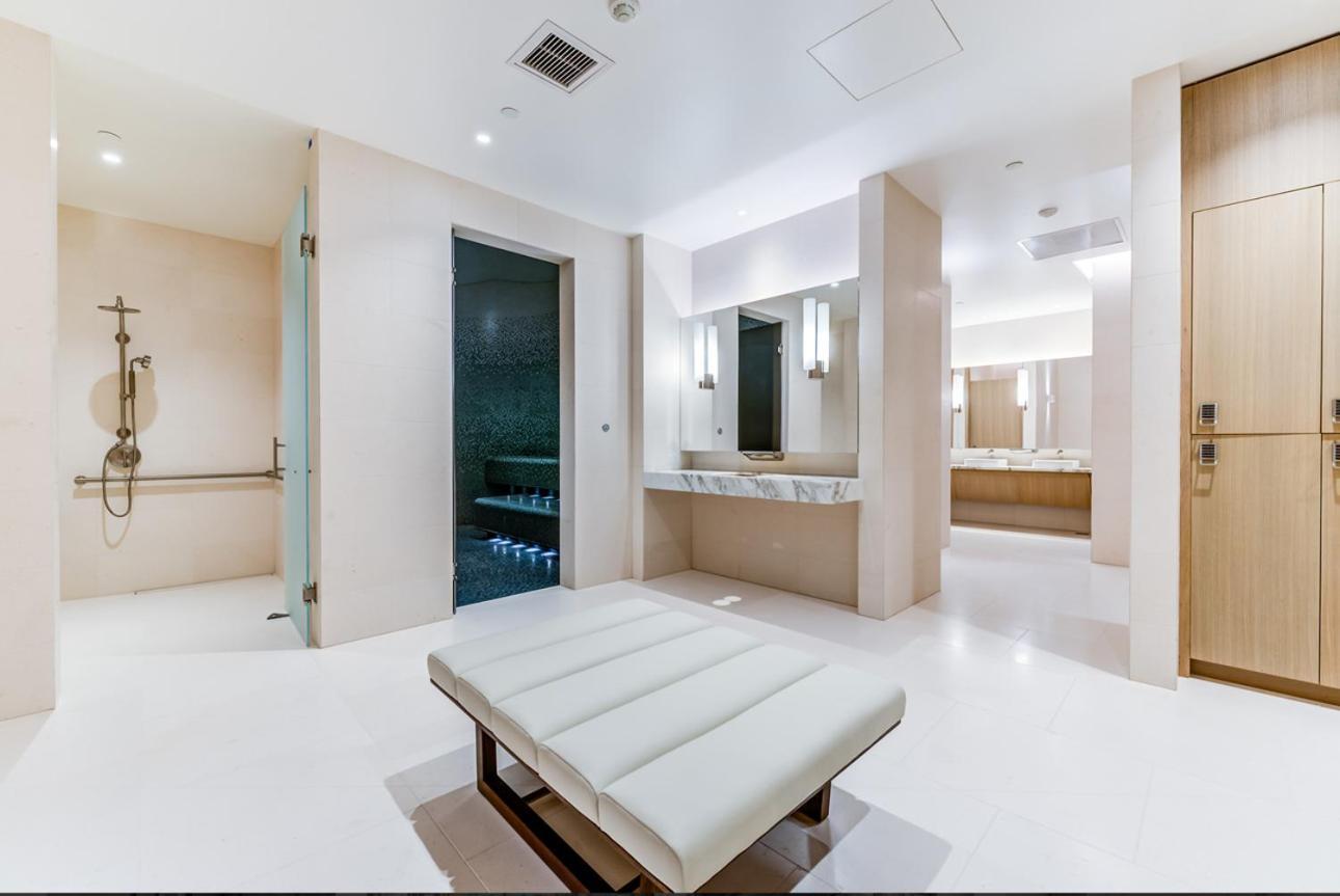 Sky View 2 Bed 2 Bath Penthouse In Heart Of Dtla *