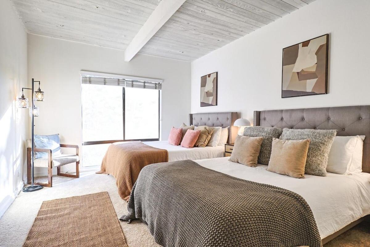 Spectacular & Bright 2bdr & 2 Bth In Mdr For 6 Pax Los Angeles