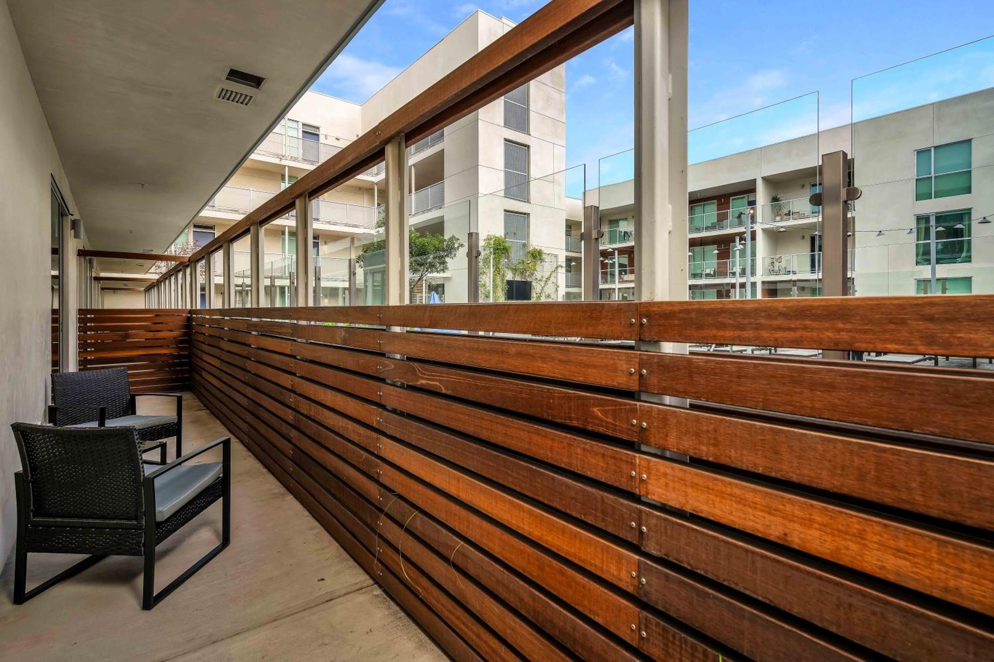 Apartment Santa Monica With Pool And *
