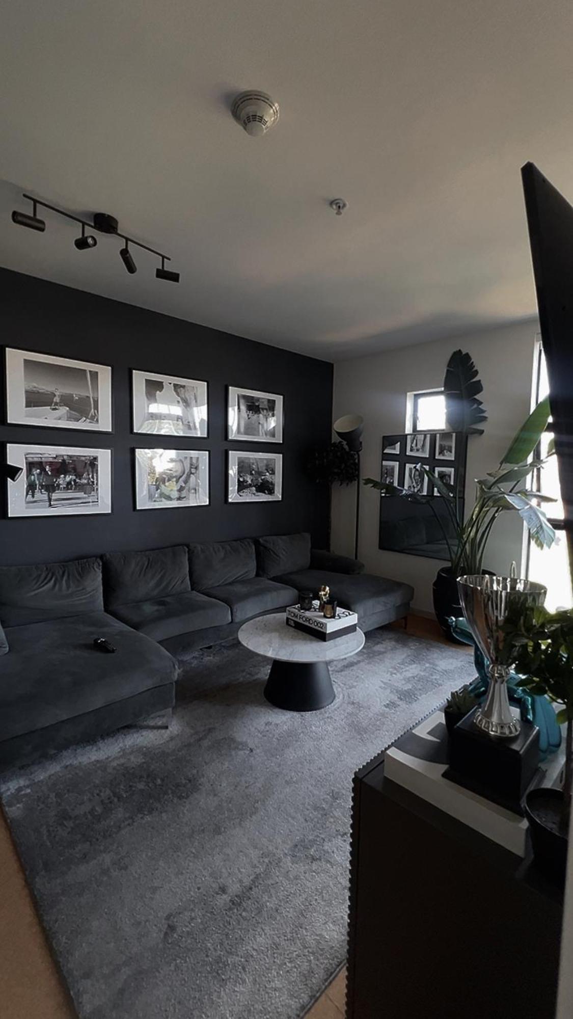 Apartment Center Of Hollywood Los Angeles