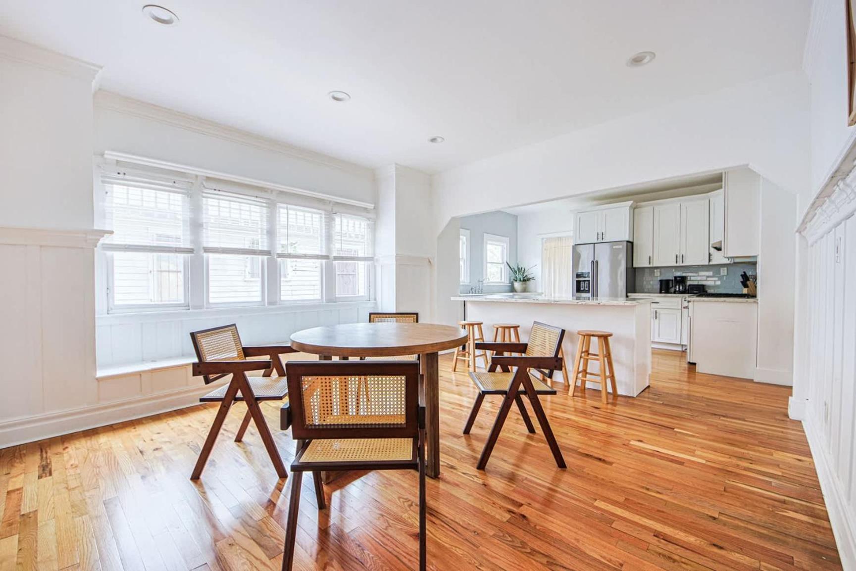 Charming 3b Retreat &backyard *