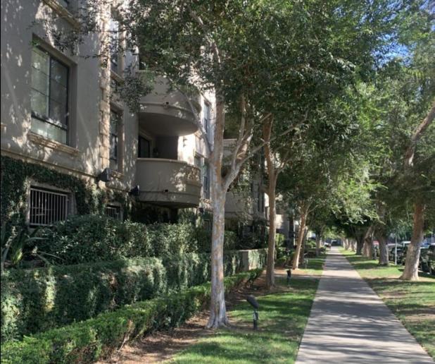 Apartment In La - 1br With Free Parking, Laundry, Pool