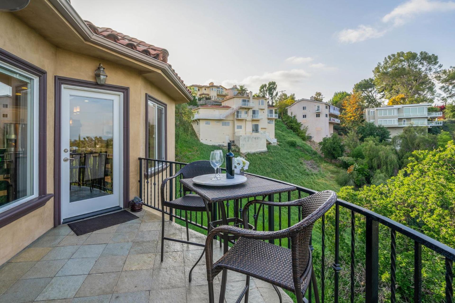 Holiday home Luxury Modern W/ Great La Views